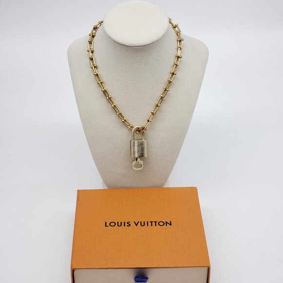 Authentic Louis Vuitton Gold Lock w/ Unbranded Horse Shoe Stainless Steel Chain - Picture 10 of 10